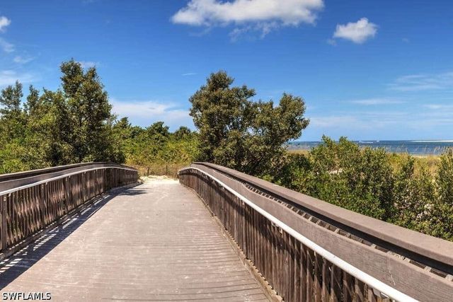 9820 Giaveno CIR 1412, Naples, FL 34113