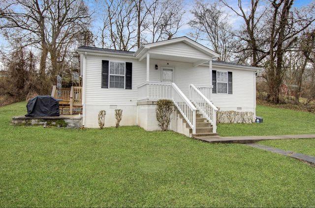 114 Mill Ln, Carthage, TN 37030