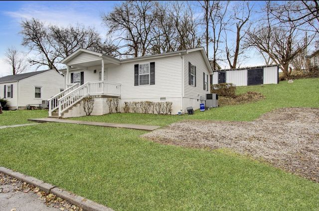 114 Mill Ln, Carthage, TN 37030