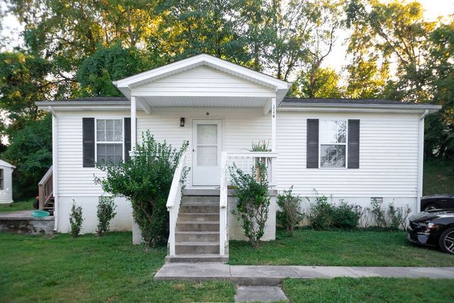 114 Mill Ln, Carthage, TN 37030