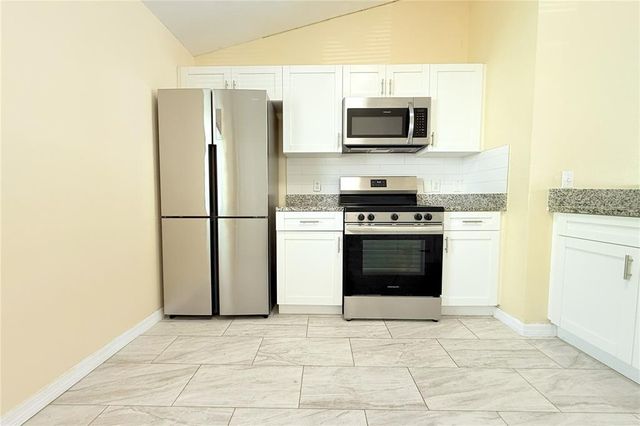 2704 E 19TH AVENUE, Tampa, FL 33605