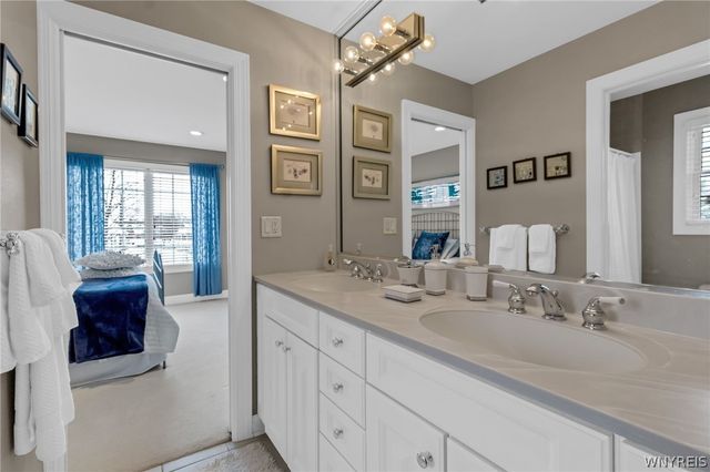 177 Promenade Lane, Amherst, NY 14221