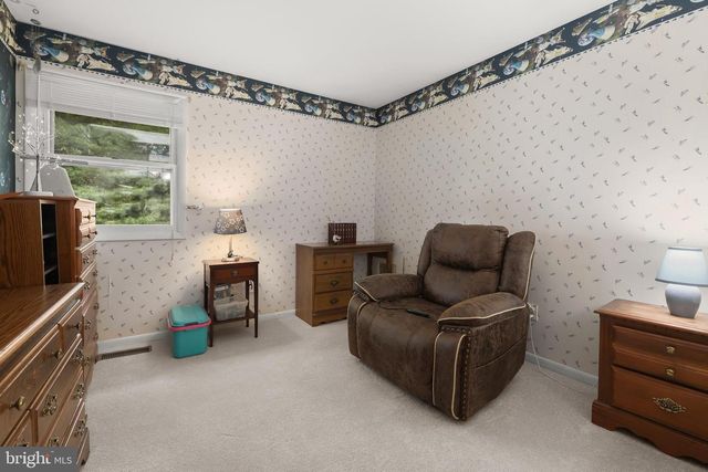 914 FARMSTEAD RD, Cockeysville, MD 21030