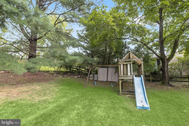 914 FARMSTEAD RD, Cockeysville, MD 21030