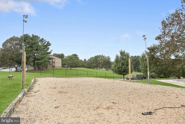 914 FARMSTEAD RD, Cockeysville, MD 21030