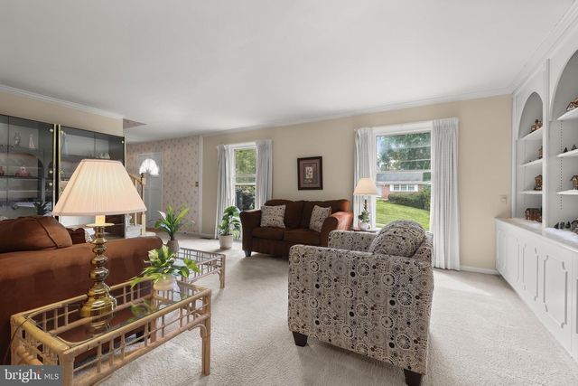 914 FARMSTEAD RD, Cockeysville, MD 21030