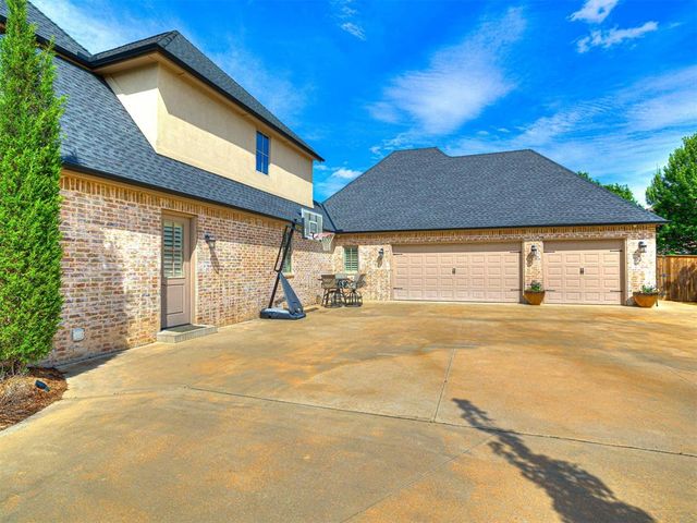 1853 Danfield Drive, Norman, OK 73072