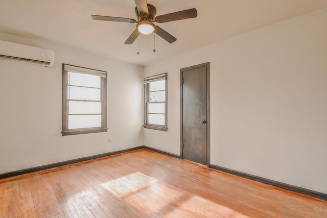 2014 60th Street, Lubbock, TX 79412