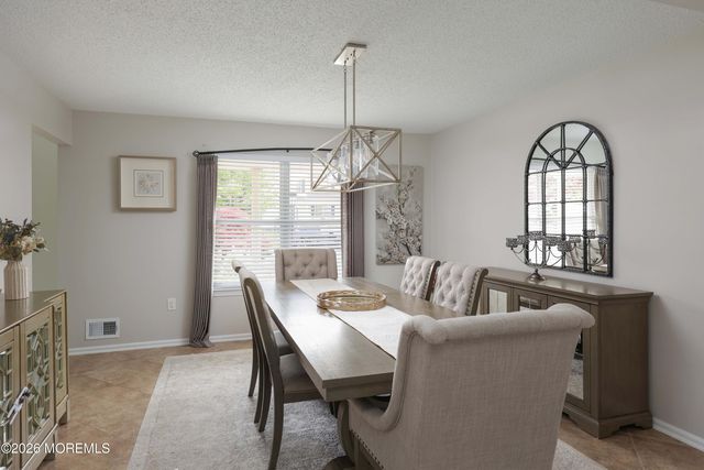 80 W Shenendoah Road, Howell, NJ 07731
