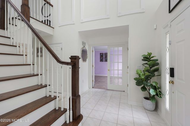 80 W Shenendoah Road, Howell, NJ 07731