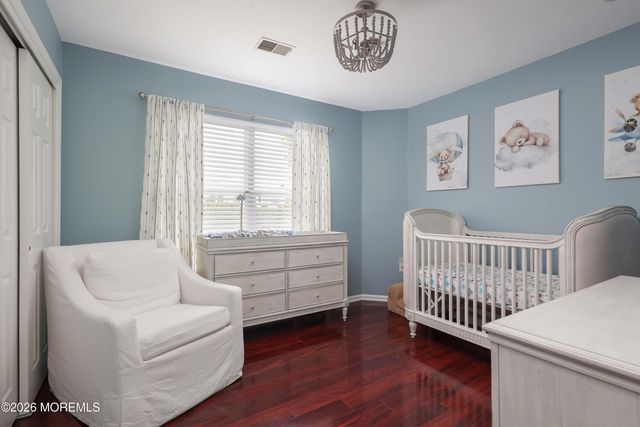 80 W Shenendoah Road, Howell, NJ 07731