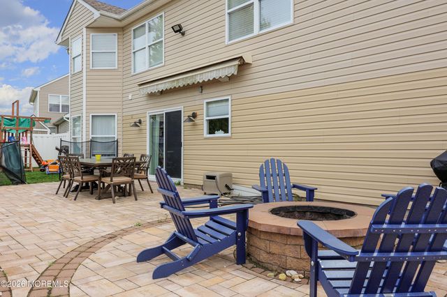 80 W Shenendoah Road, Howell, NJ 07731