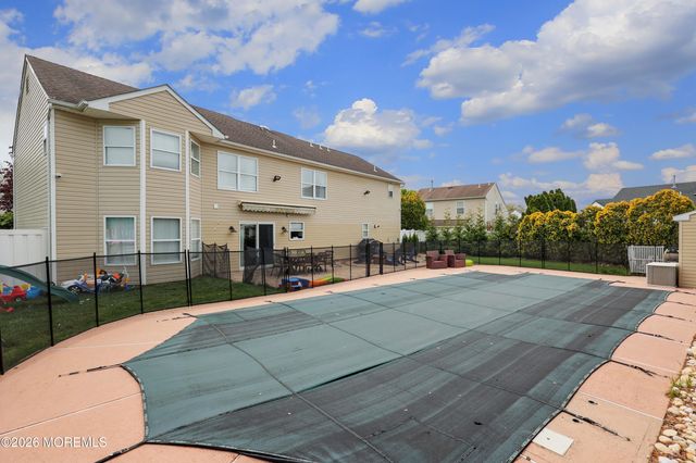 80 W Shenendoah Road, Howell, NJ 07731