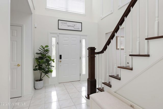 80 W Shenendoah Road, Howell, NJ 07731