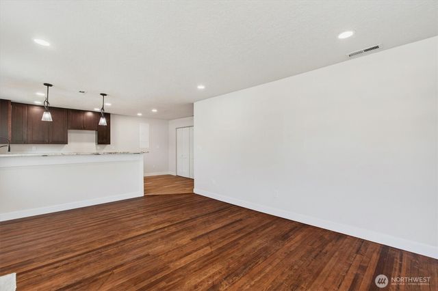 3 Pacific Place, Longview, WA 98632
