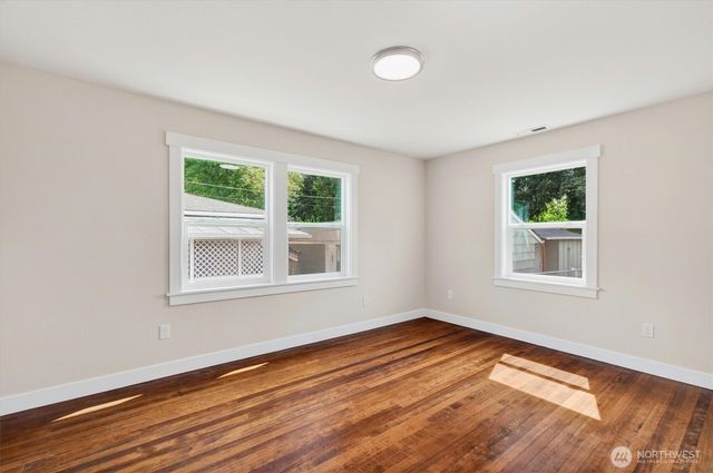 3 Pacific Place, Longview, WA 98632