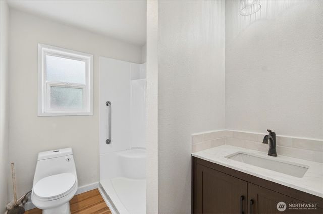 3 Pacific Place, Longview, WA 98632