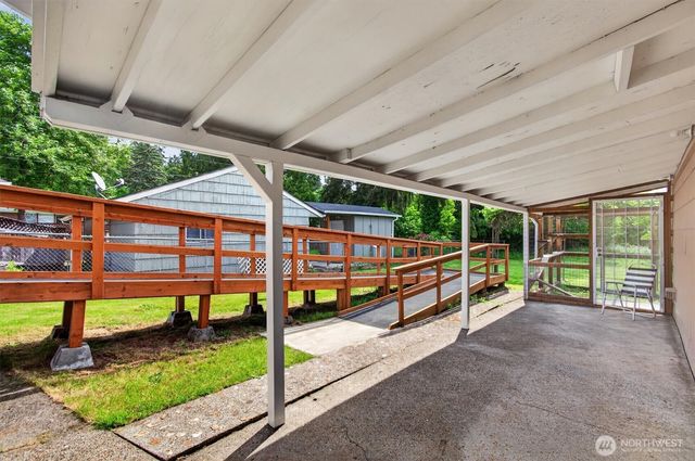 3 Pacific Place, Longview, WA 98632