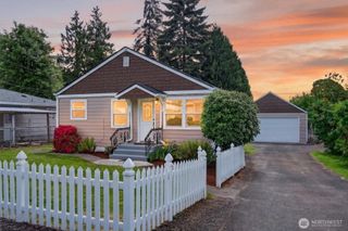 3 Pacific Place, Longview, WA 98632