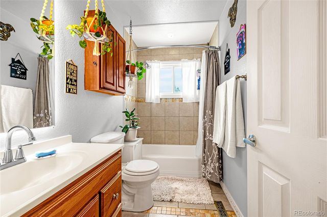 101 Trump Avenue, Colorado Springs, CO 80909