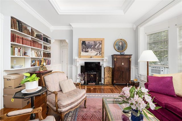 20 Berkeley Avenue 2, Newport, RI 02840