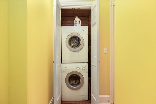 20 Berkeley Avenue 2, Newport, RI 02840