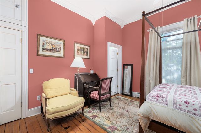 20 Berkeley Avenue 2, Newport, RI 02840