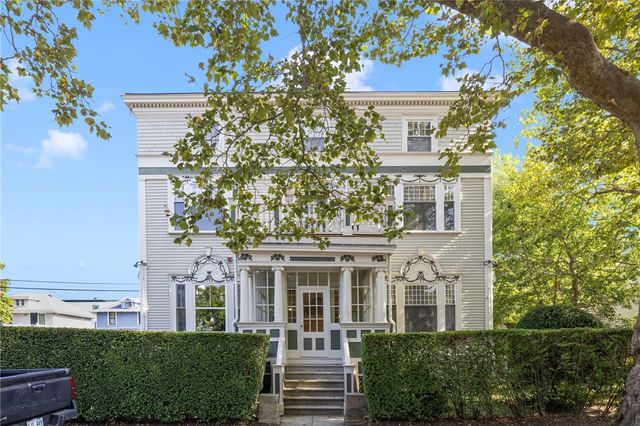 20 Berkeley Avenue 2, Newport, RI 02840