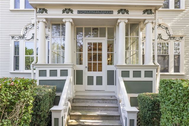 20 Berkeley Avenue 2, Newport, RI 02840
