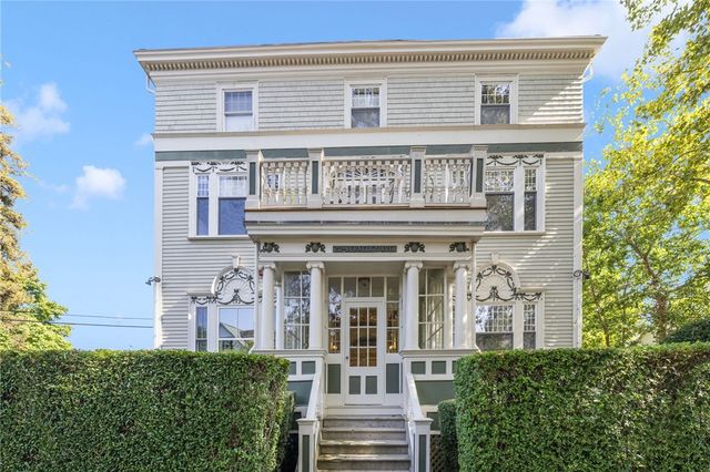 20 Berkeley Avenue 2, Newport, RI 02840