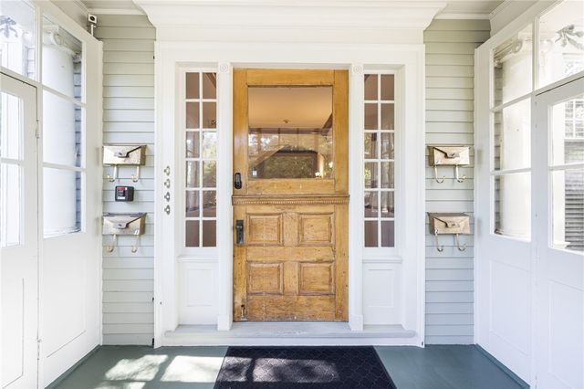 20 Berkeley Avenue 2, Newport, RI 02840