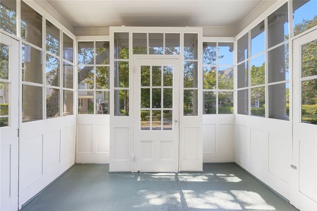 20 Berkeley Avenue 2, Newport, RI 02840