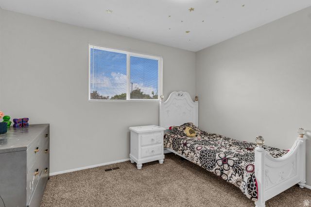 1282 S 875 W, Woods Cross, UT 84087