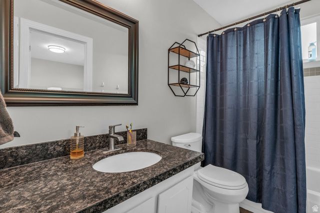 1282 S 875 W, Woods Cross, UT 84087