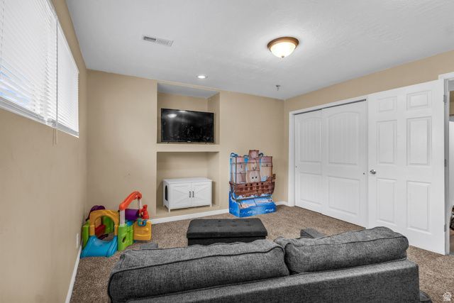 1282 S 875 W, Woods Cross, UT 84087