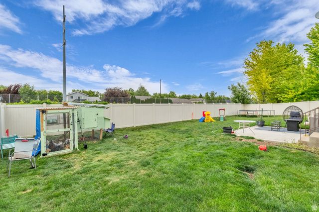 1282 S 875 W, Woods Cross, UT 84087