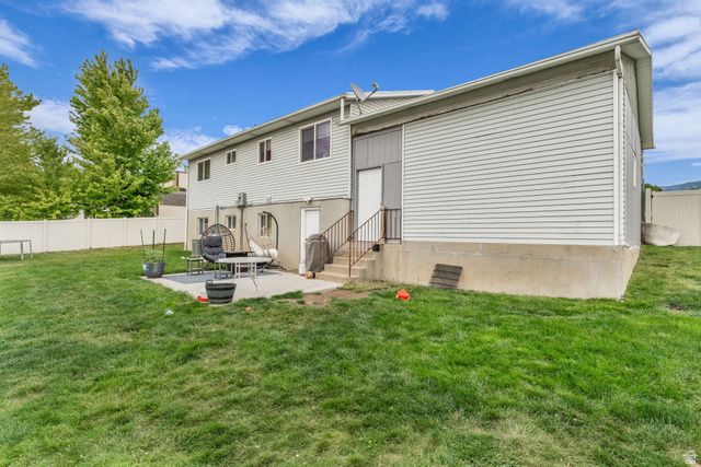 1282 S 875 W, Woods Cross, UT 84087