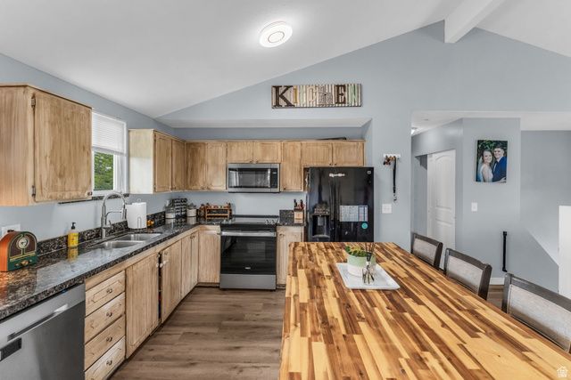 1282 S 875 W, Woods Cross, UT 84087