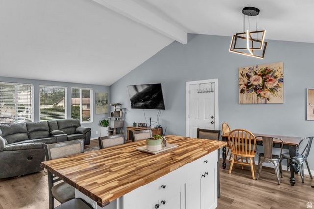 1282 S 875 W, Woods Cross, UT 84087
