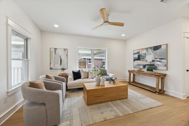 1111 Fugate Street, Houston, TX 77009