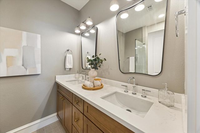 1111 Fugate Street, Houston, TX 77009