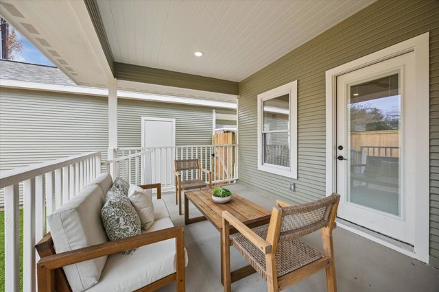 1111 Fugate Street, Houston, TX 77009