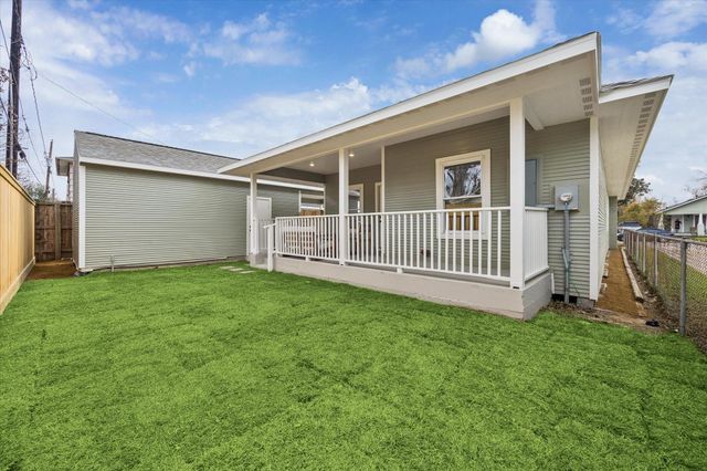 1111 Fugate Street, Houston, TX 77009