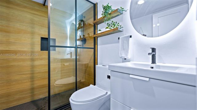 2750 NE 183rd St 1610, Aventura, FL 33160