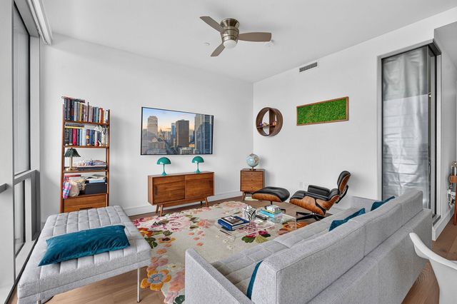 222 West Ave 1908, Austin, TX 78701
