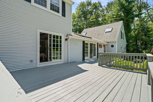 453 Elm St, Duxbury, MA 02332