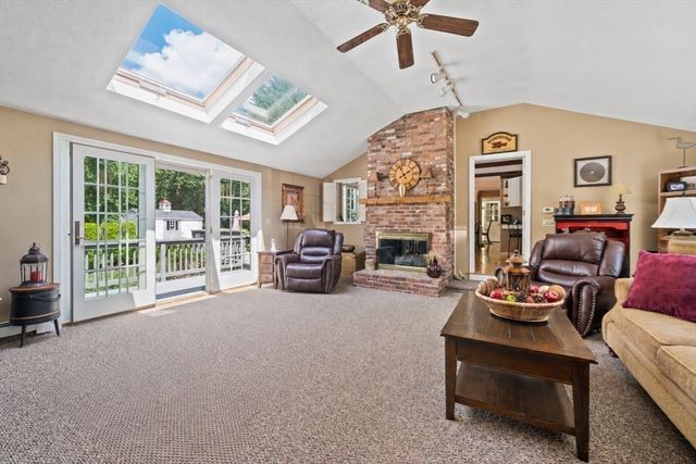 453 Elm St, Duxbury, MA 02332