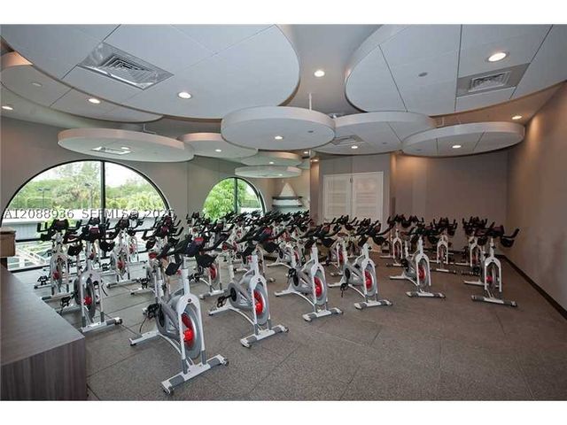 2000 Island Blvd 808, Aventura, FL 33160