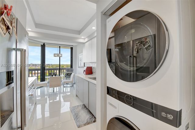 2000 Island Blvd 808, Aventura, FL 33160