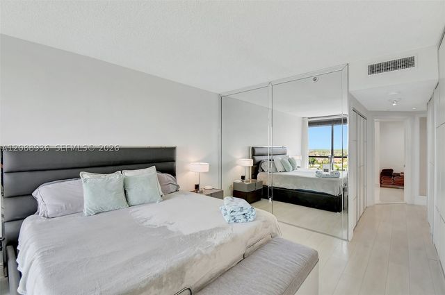2000 Island Blvd 808, Aventura, FL 33160